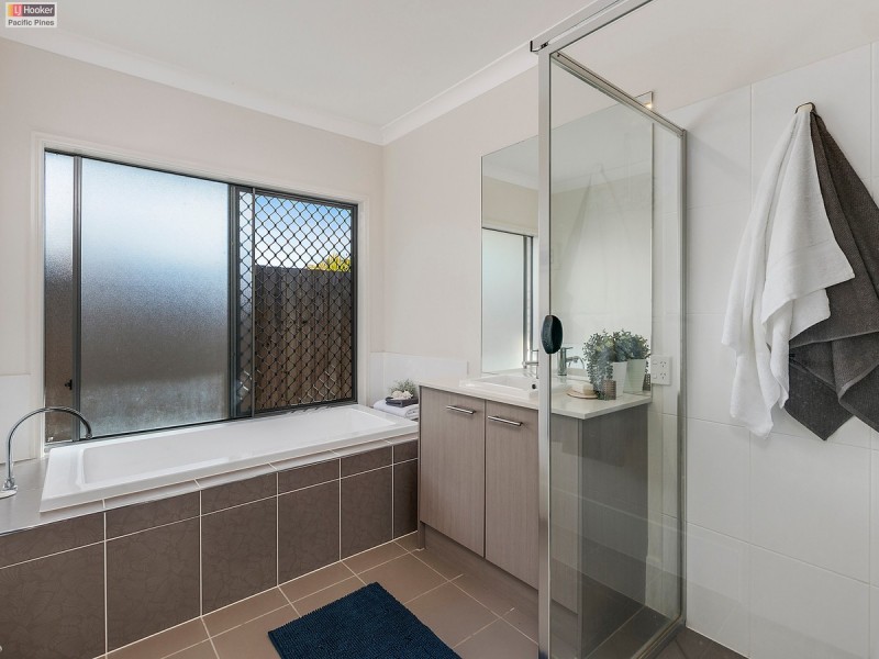 37 Wunburra Circle, Pacific Pines QLD 4211