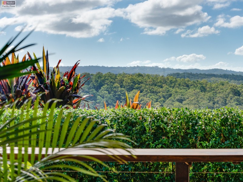 37 Wunburra Circle, Pacific Pines QLD 4211