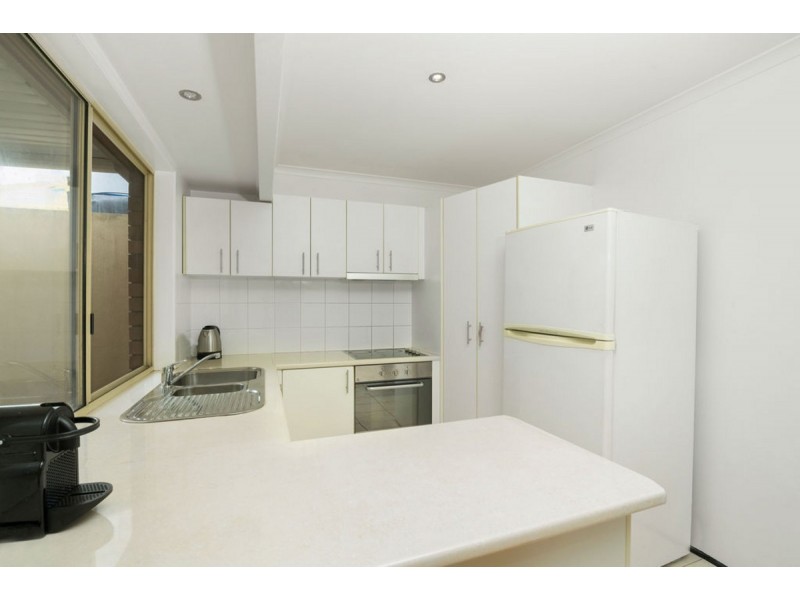 6/3 Fonda Place, Oxenford QLD 4210