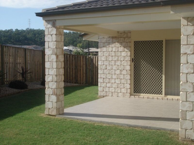 23 Barradeen Circuit, Pacific Pines QLD 4211