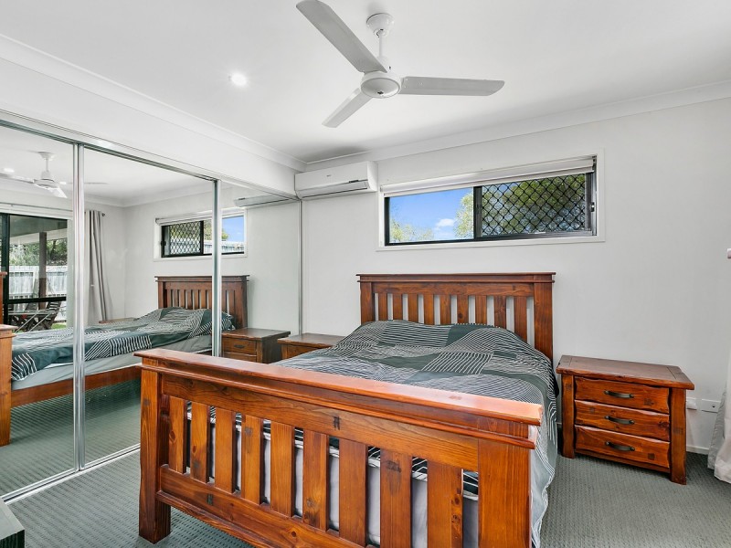 32 Rise Circuit, Pacific Pines QLD 4211