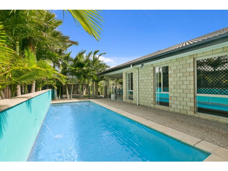 123 Wunburra Circle, Pacific Pines QLD 4211