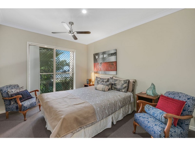 123 Wunburra Circle, Pacific Pines QLD 4211