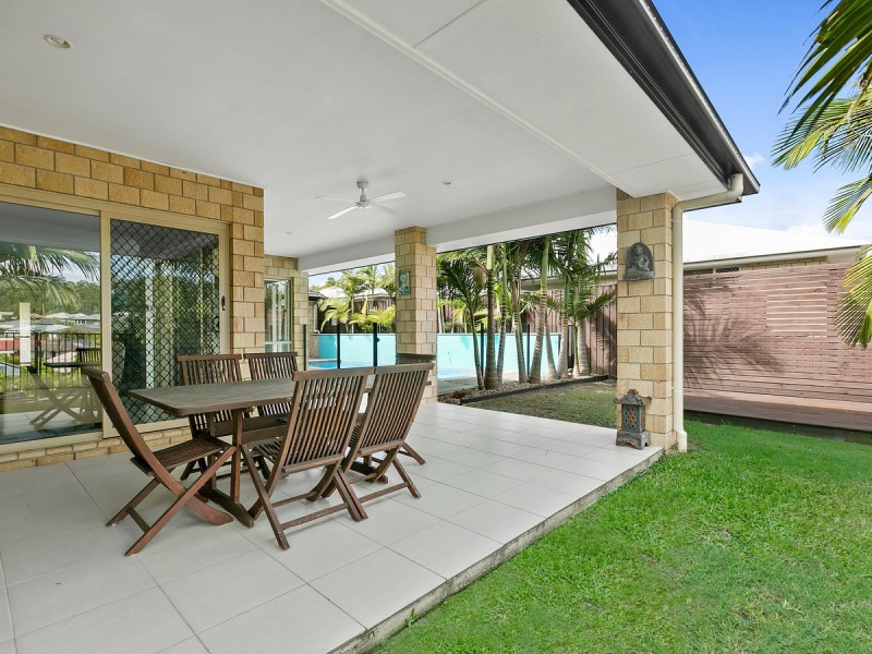 123 Wunburra Circle, Pacific Pines QLD 4211
