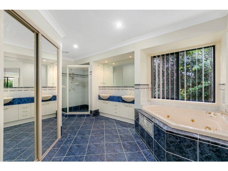 50 Carter Street, Pacific Pines QLD 4211