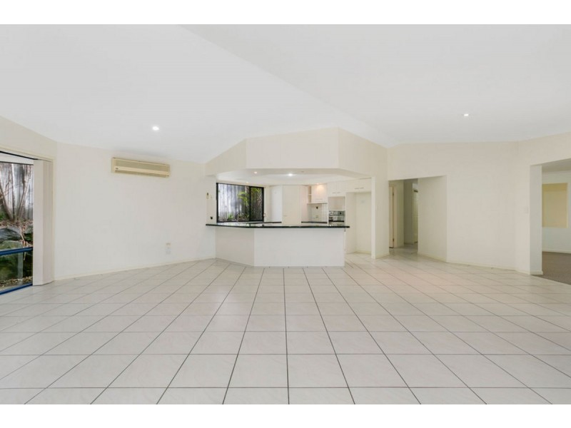 50 Carter Street, Pacific Pines QLD 4211