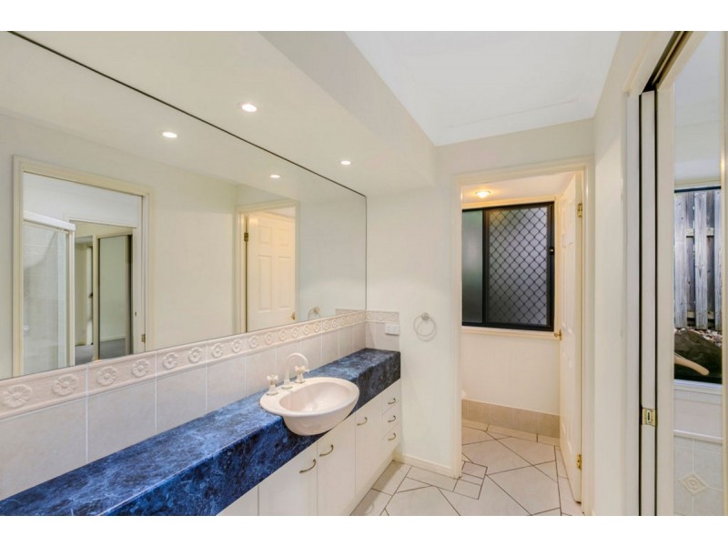 50 Carter Street, Pacific Pines QLD 4211