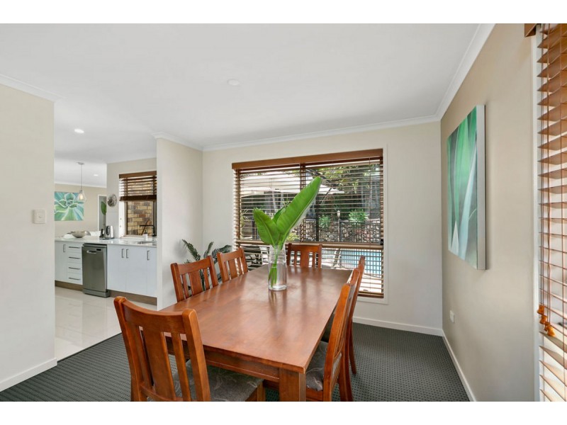 8 Parkdale Court, Parkwood QLD 4214