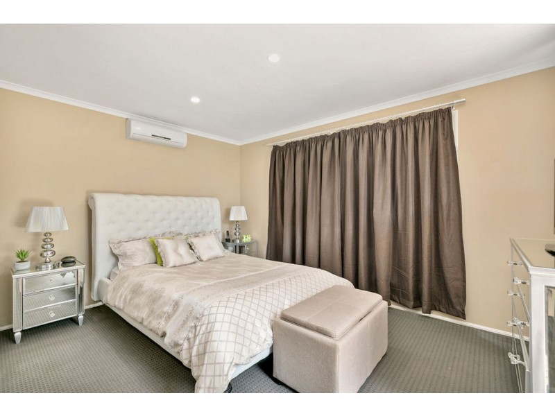 8 Parkdale Court, Parkwood QLD 4214