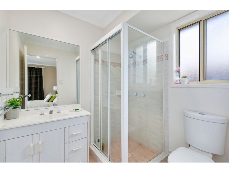 8 Parkdale Court, Parkwood QLD 4214