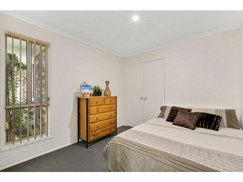 8 Parkdale Court, Parkwood QLD 4214