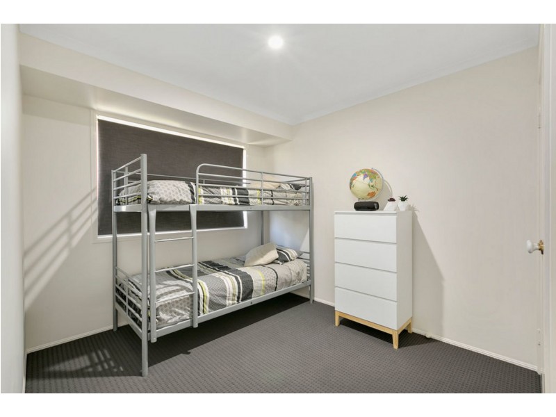 8 Parkdale Court, Parkwood QLD 4214