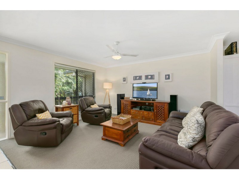 34 Roberts Drive, Maudsland QLD 4210