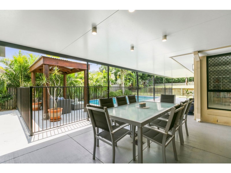 34 Roberts Drive, Maudsland QLD 4210