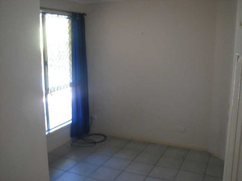 6 Corai Close, Pacific Pines QLD 4211