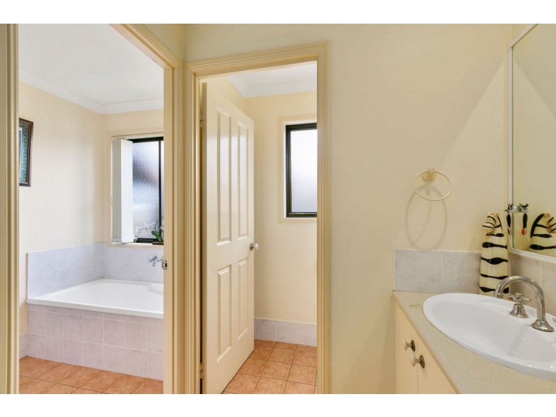 39 Palmerston Drive, Oxenford QLD 4210