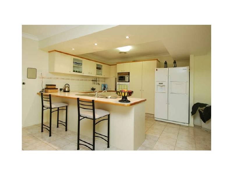 3 Atoli Rise, Pacific Pines QLD 4211