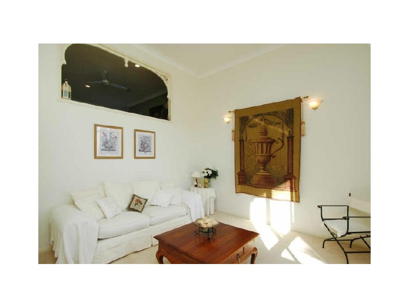 3 Atoli Rise, Pacific Pines QLD 4211