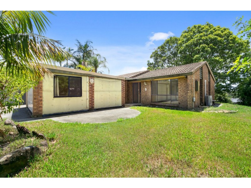 5 Onyx Court, Carrara QLD 4211