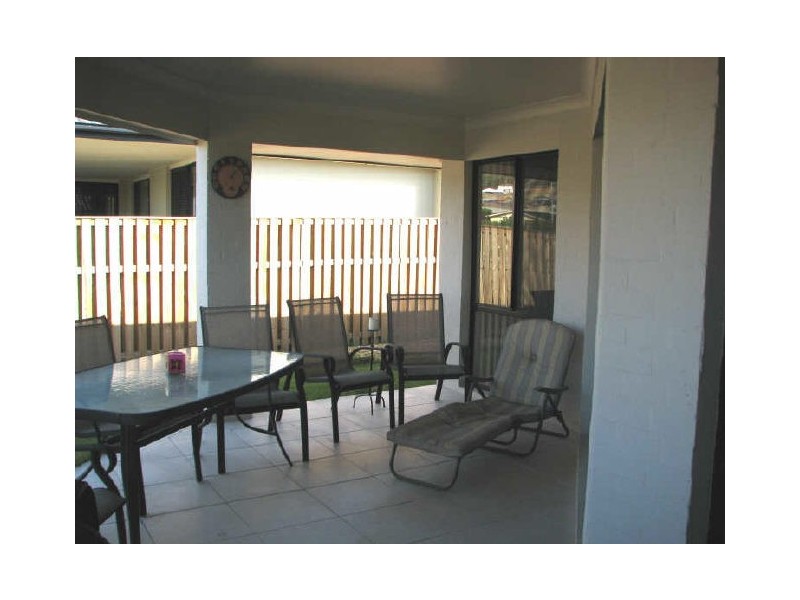 23 Witheren Circuit, Pacific Pines QLD 4211