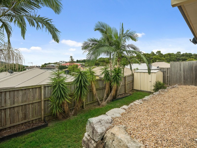 102 Wunburra Circle, Pacific Pines QLD 4211