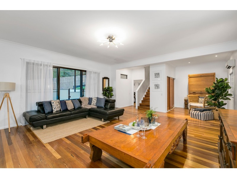 43 Yamba Street, Pacific Pines QLD 4211