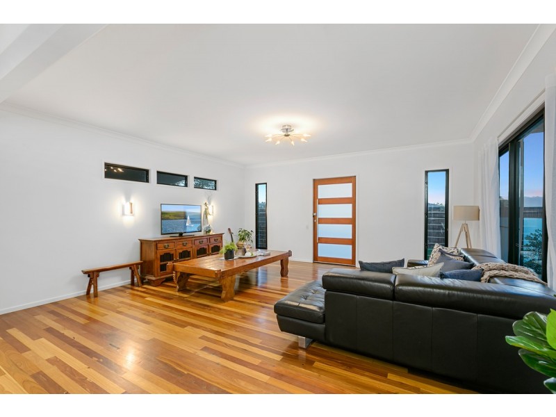 43 Yamba Street, Pacific Pines QLD 4211