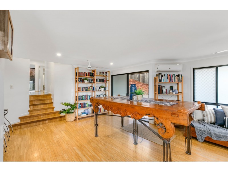 43 Yamba Street, Pacific Pines QLD 4211