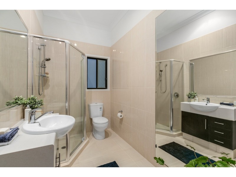 43 Yamba Street, Pacific Pines QLD 4211