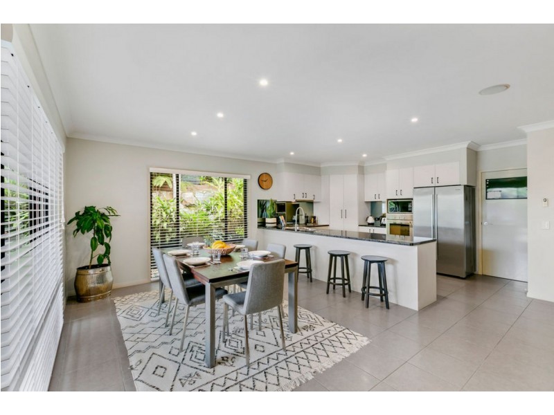 27 Sangster Crescent, Pacific Pines QLD 4211