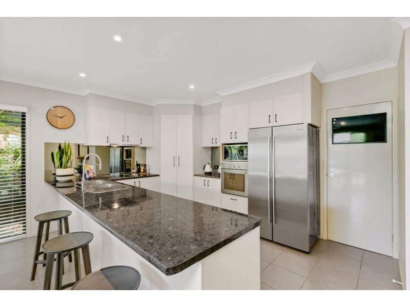 27 Sangster Crescent, Pacific Pines QLD 4211