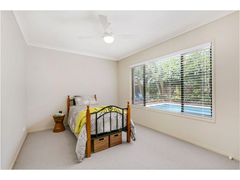 27 Sangster Crescent, Pacific Pines QLD 4211