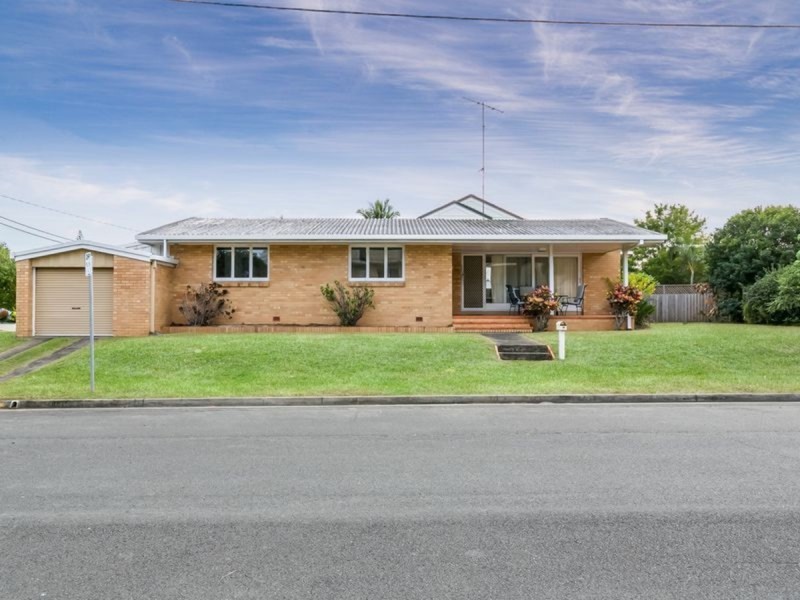 15 Birt Avenue, Surfers Paradise QLD 4217