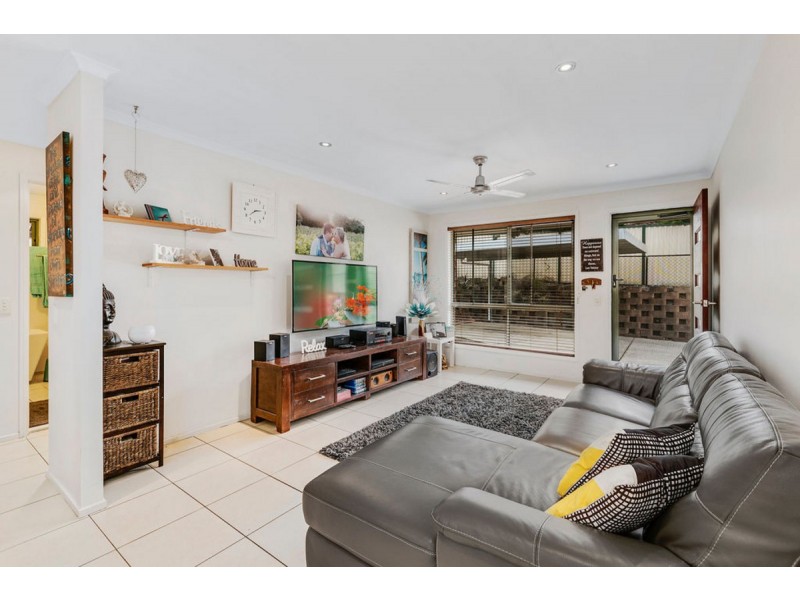 1/58 Village Way, Oxenford QLD 4210