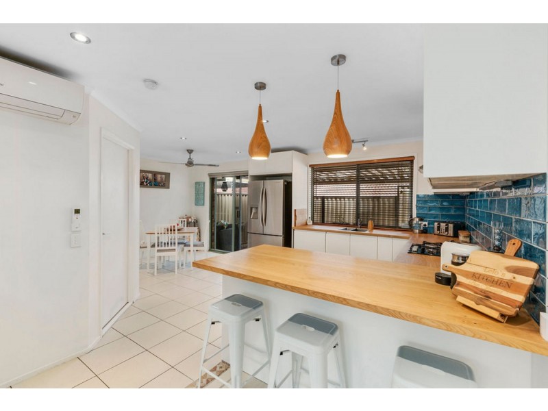 1/58 Village Way, Oxenford QLD 4210