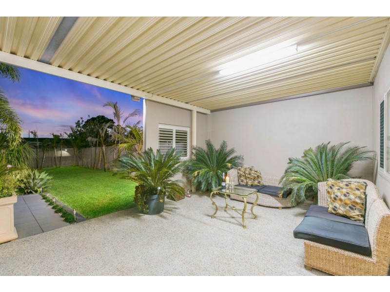 2/11 Lauren Grove, Upper Coomera QLD 4209