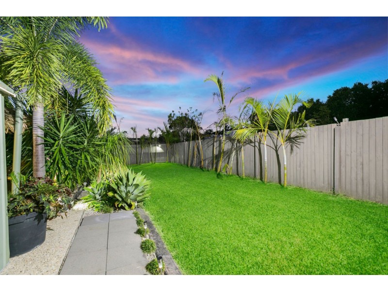 2/11 Lauren Grove, Upper Coomera QLD 4209