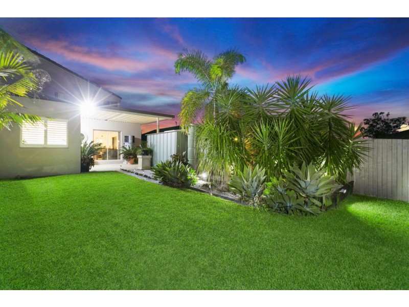 2/11 Lauren Grove, Upper Coomera QLD 4209
