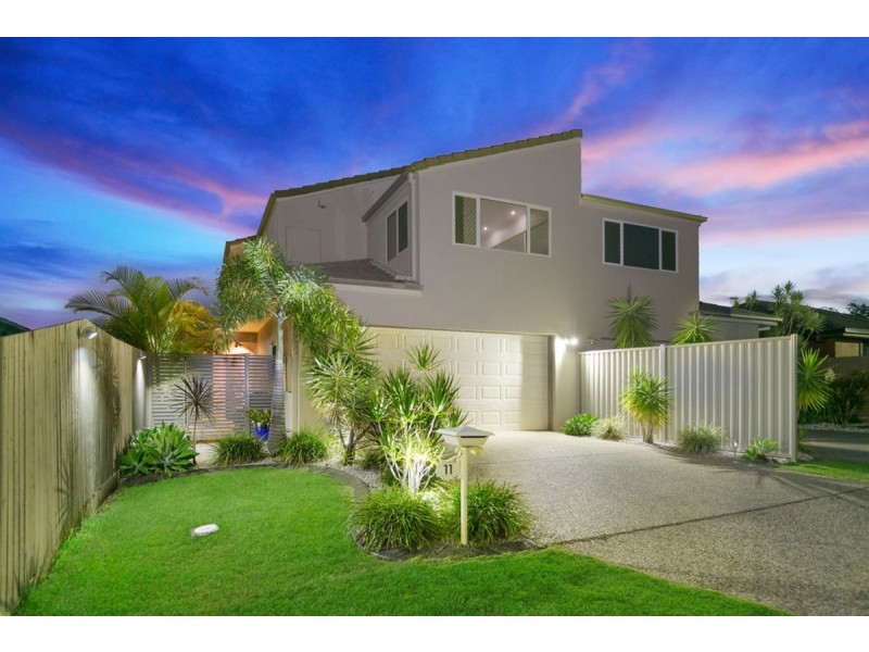 2/11 Lauren Grove, Upper Coomera QLD 4209
