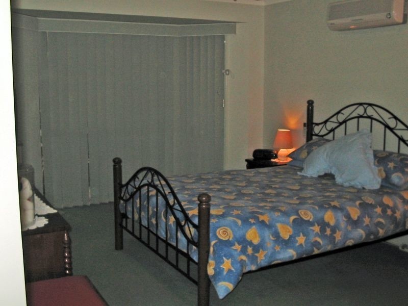 7 Capricorn Drive, Pacific Pines QLD 4211