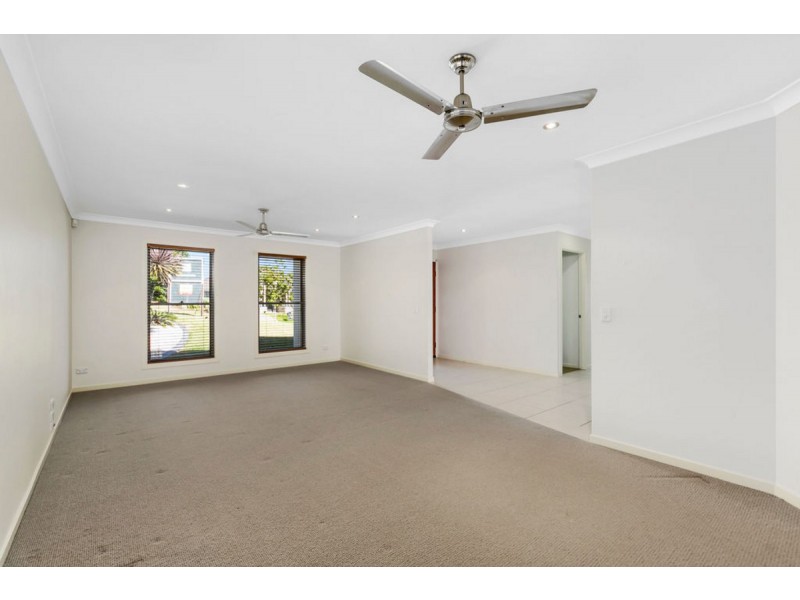 23 Sangster Crescent, Pacific Pines QLD 4211