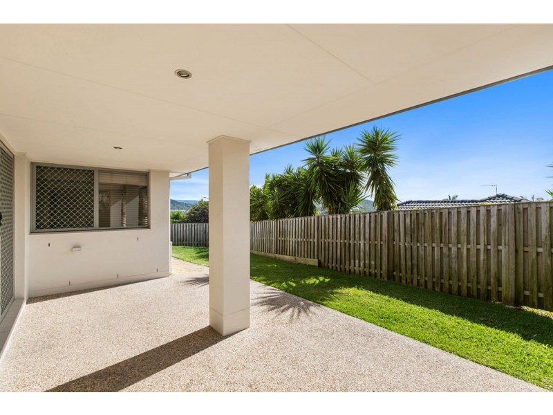 23 Sangster Crescent, Pacific Pines QLD 4211