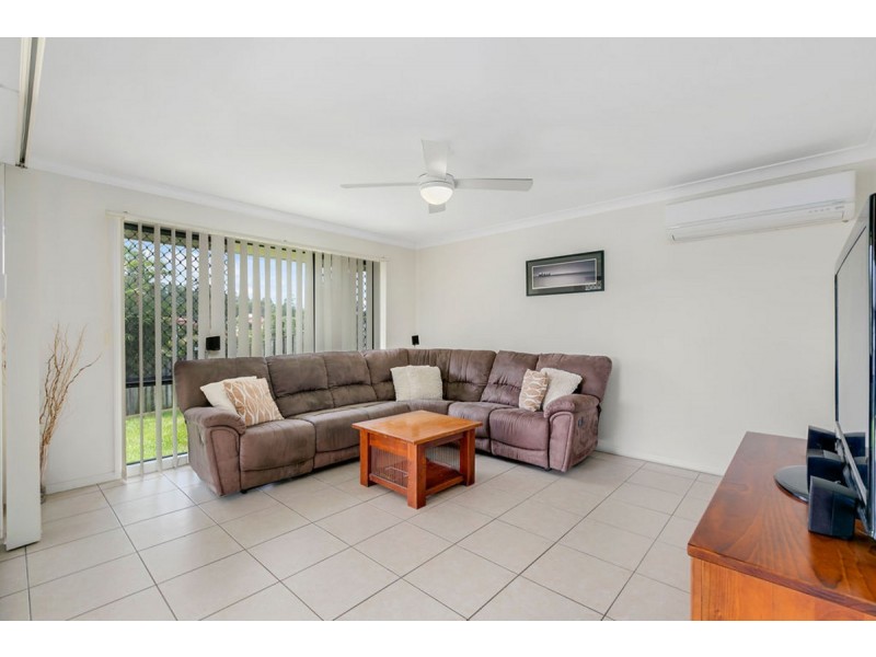 2 Ainslie Street, Pacific Pines QLD 4211