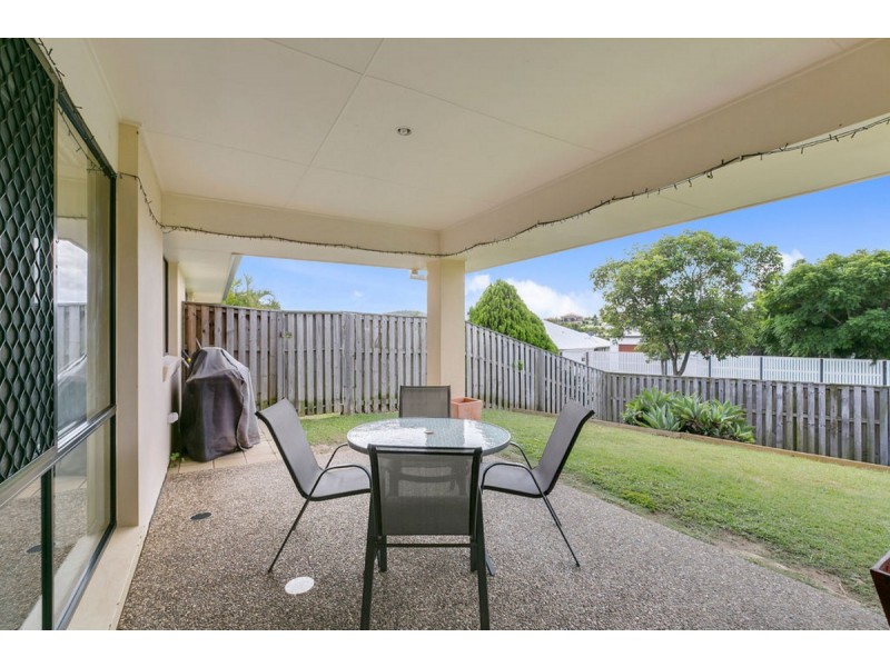 2 Ainslie Street, Pacific Pines QLD 4211