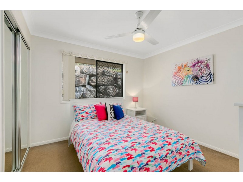 2 Ainslie Street, Pacific Pines QLD 4211