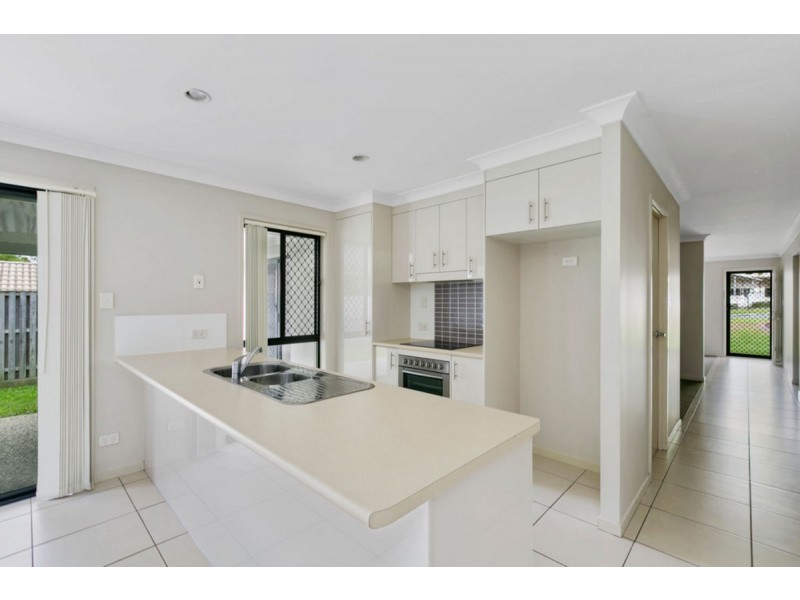 100 McAuley Parade, Pacific Pines QLD 4211