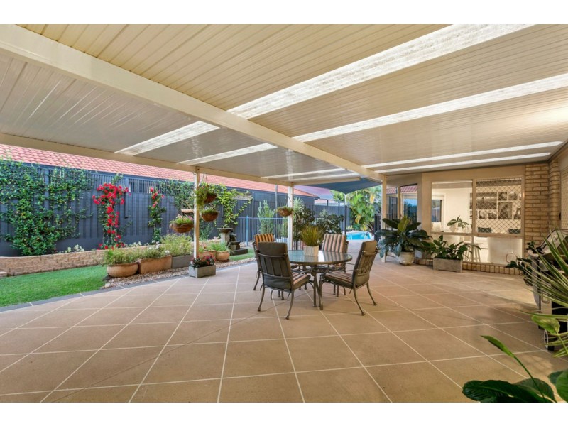 114 Santa Isobel Boulevard, Pacific Pines QLD 4211