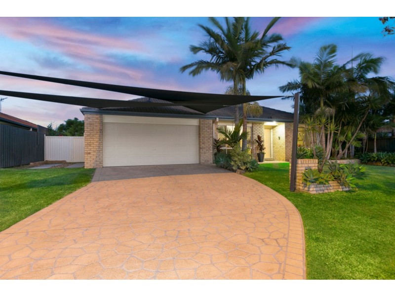 114 Santa Isobel Boulevard, Pacific Pines QLD 4211