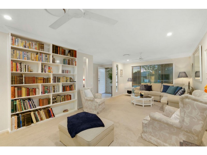 114 Santa Isobel Boulevard, Pacific Pines QLD 4211