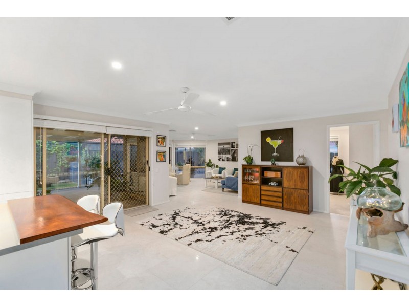 114 Santa Isobel Boulevard, Pacific Pines QLD 4211